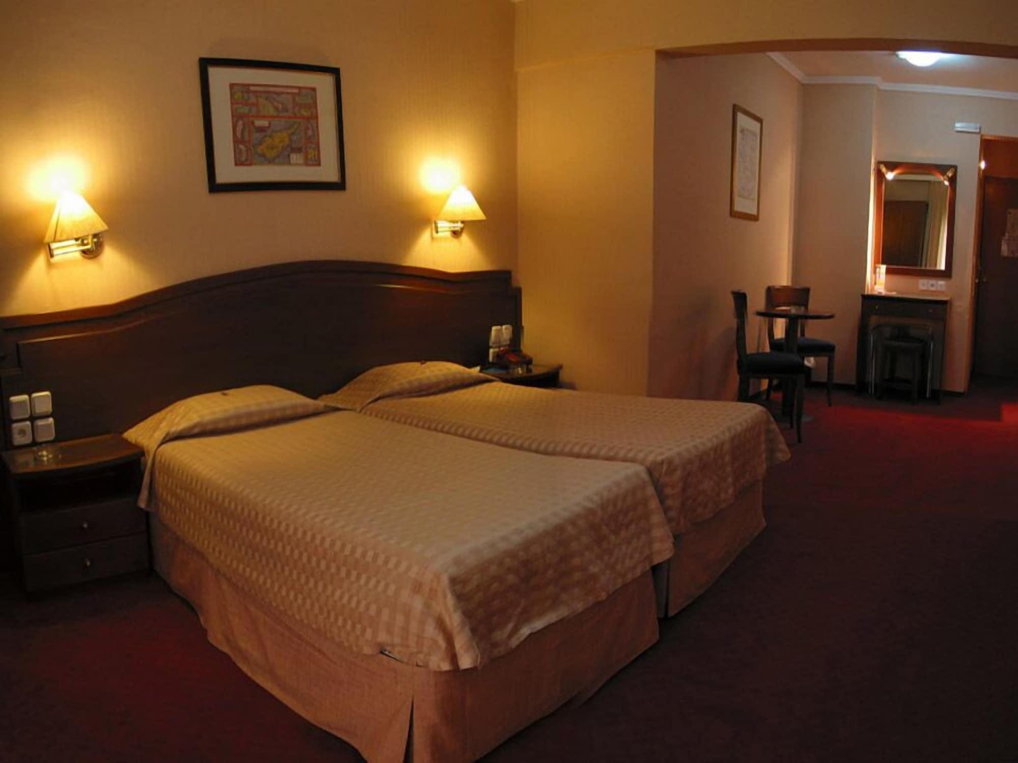 סלוניקי Vergina Hotel מראה חיצוני תמונה